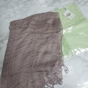 2 for $7 sale! Bundle to save! 2 pack scarves